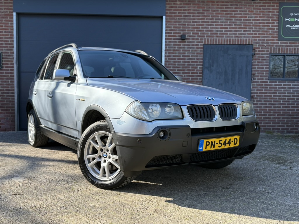 BMW X3 3.0i 2004 exterieur 1